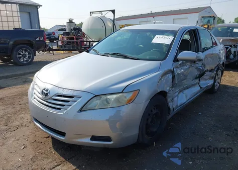 2007 Toyota Camry Ce/Le/Xle/Se z USA, uszkodzony, nr VIN 4T1BE46K37U069578